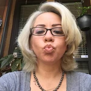 Meet your Posher, Mimi